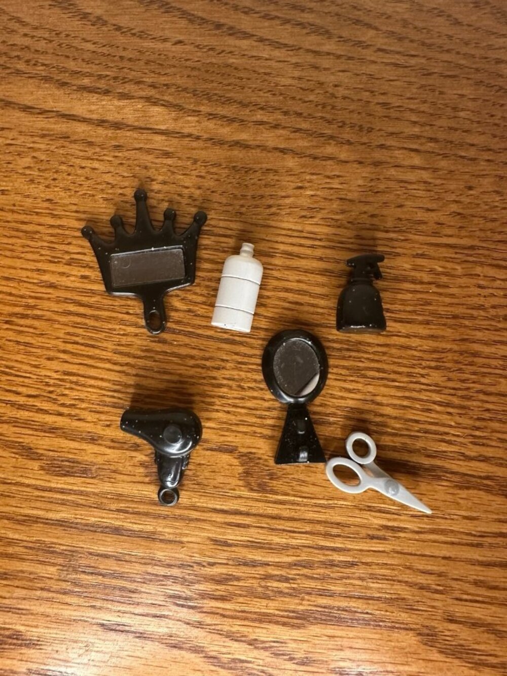 Bratz Doll Lot Makeup Mirror Hair Dryer Scissors Bottles Brush vintage